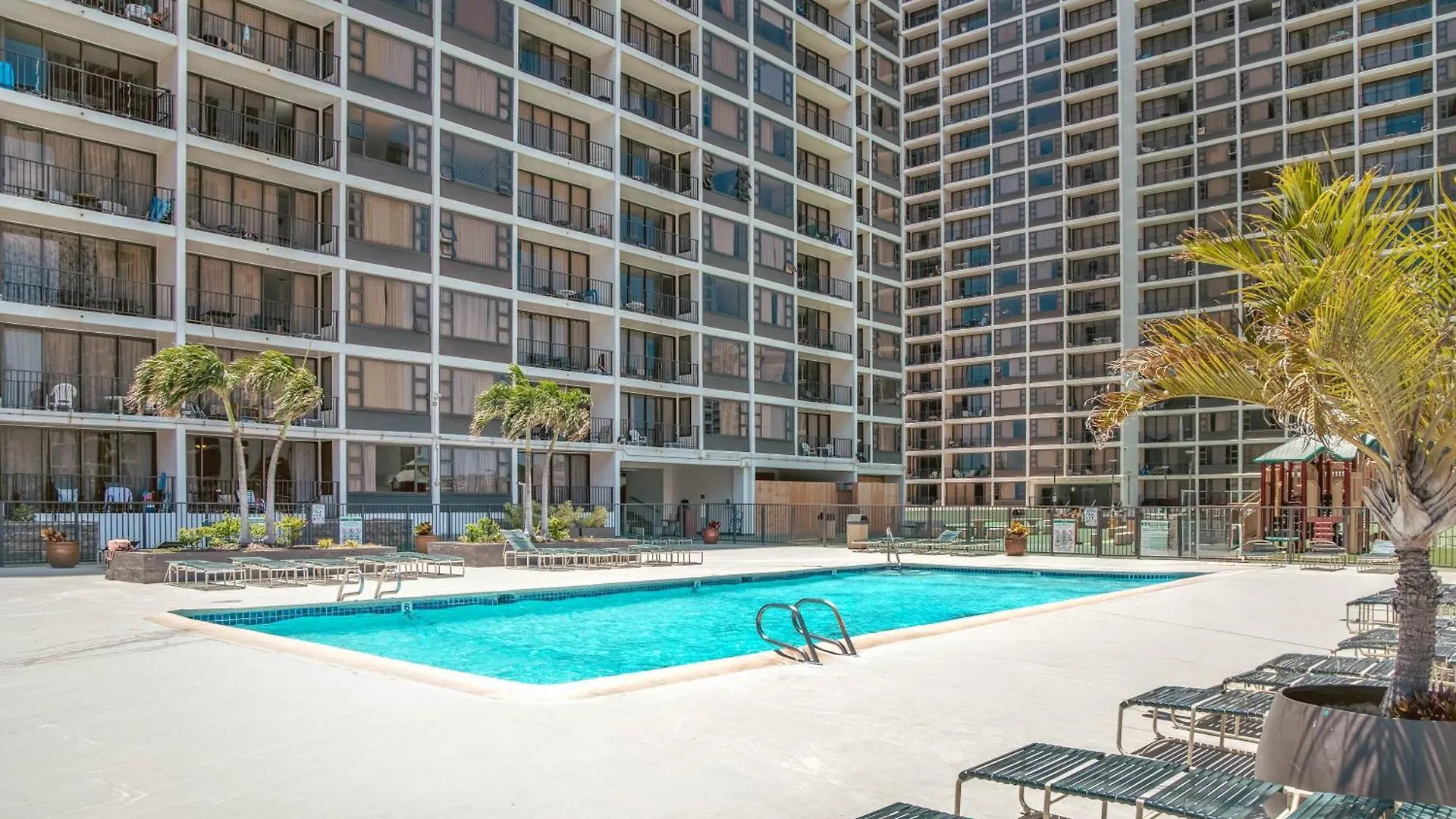 Aloha Hawaii, Waikiki Condo With Great Mountain Views & Free Parking! Honolulu Apartment