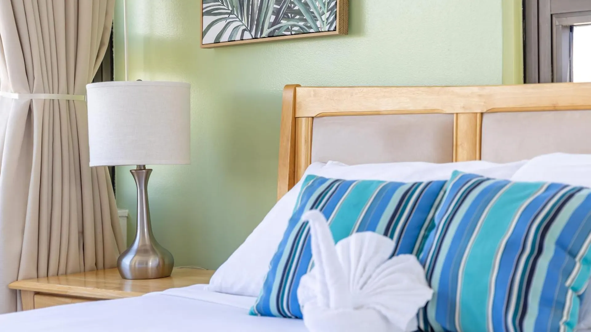 Aloha Hawaii, Waikiki Condo With Great Mountain Views & Free Parking! Honolulu 0*,