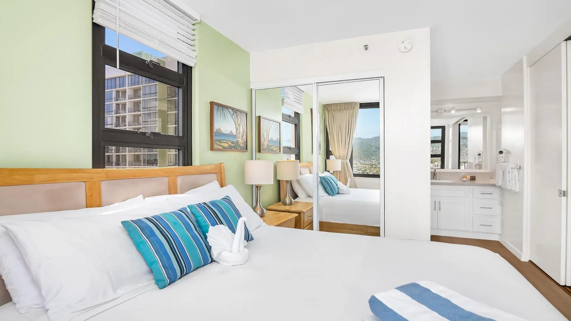 Aloha Hawaii, Waikiki Condo With Great Mountain Views & Free Parking! Honolulu United States